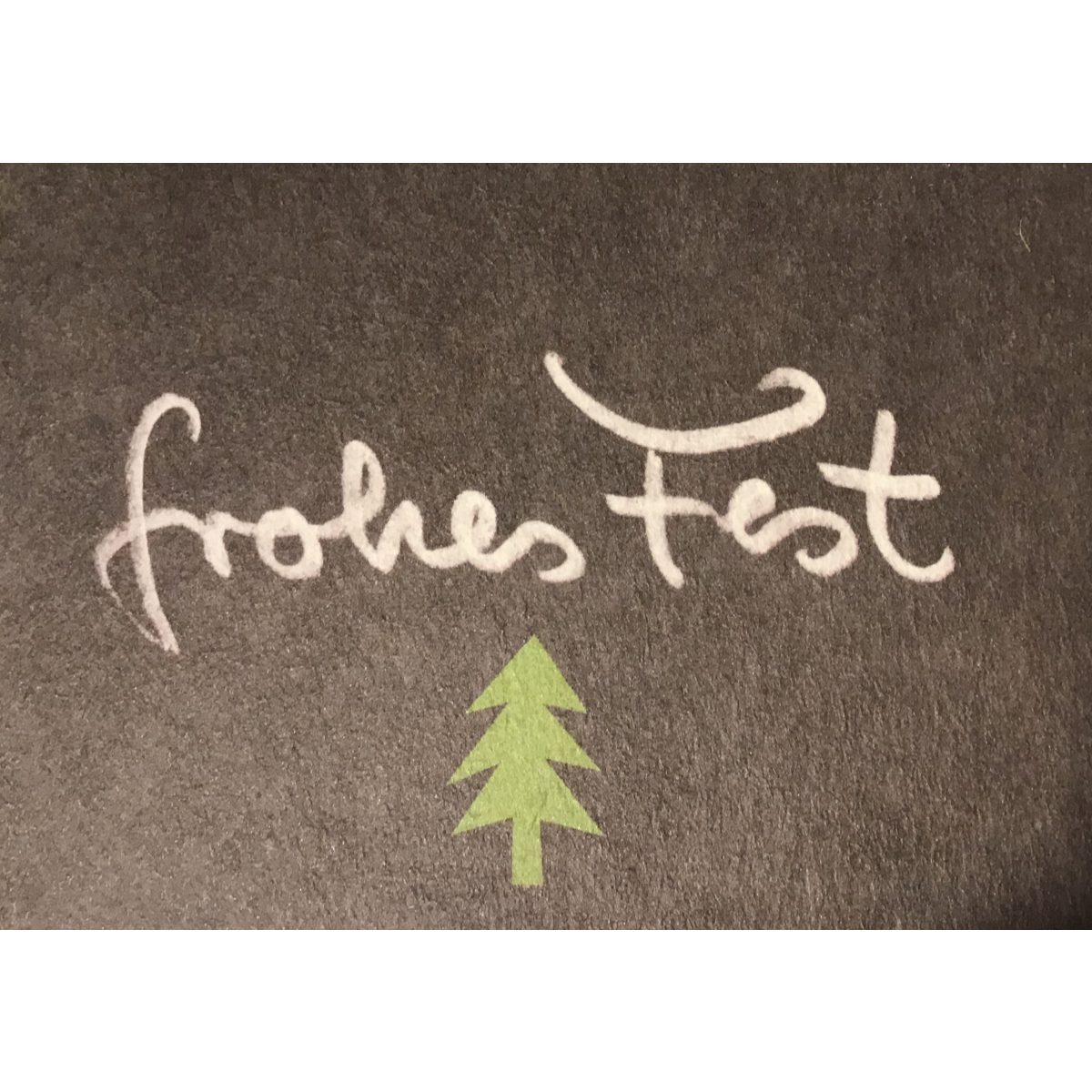"Frohes Fest" Matte mit grünem Weihachtsbaum