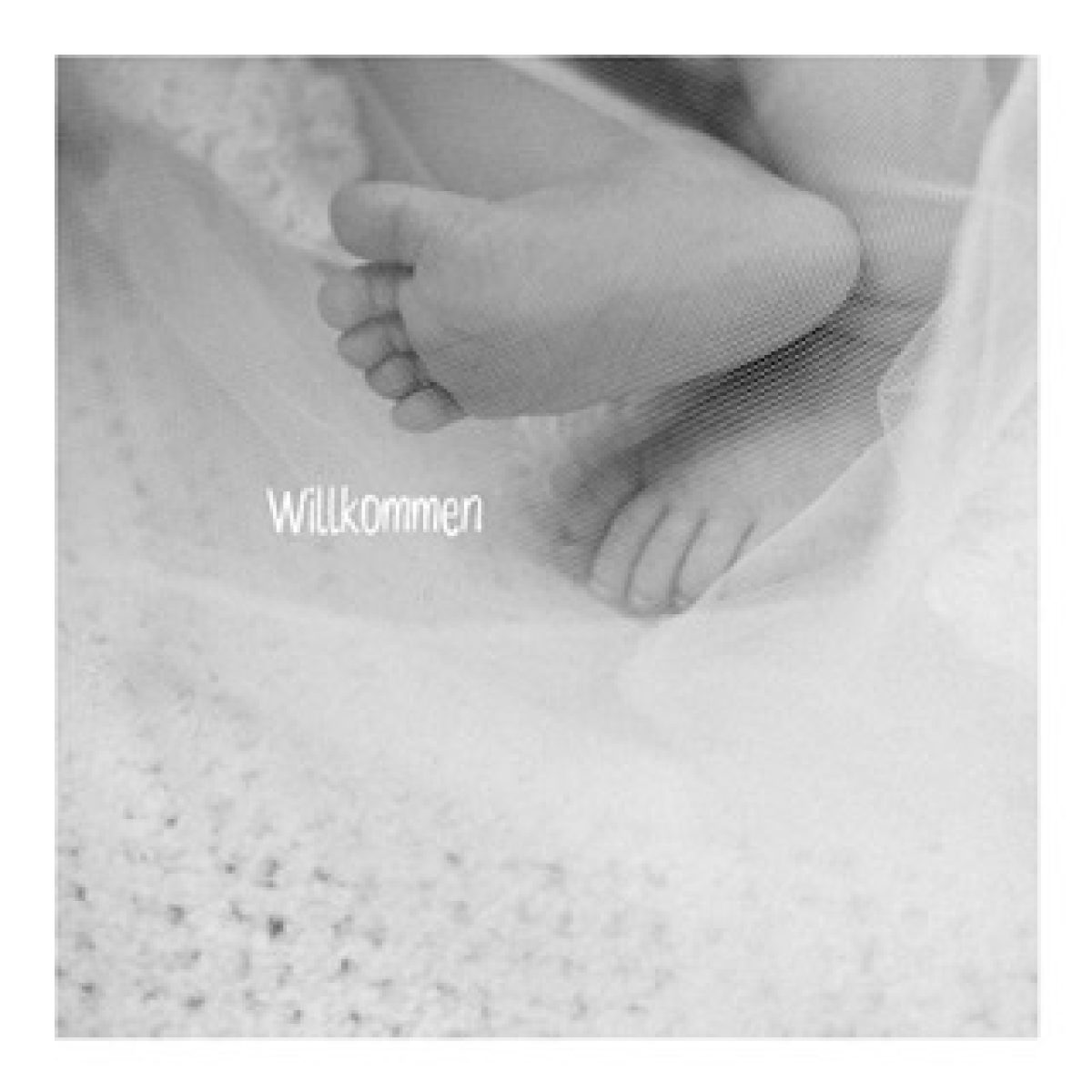 Postkarte "Willkommen" mit Baby-Füßen